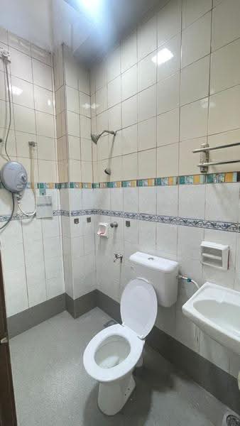 2-storey Terraced House for Sale in Johor Bahru (Johor) - June Tan - Bathroom - PropertyGuru.com.my