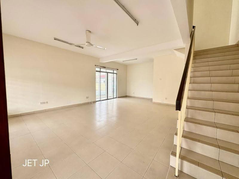 2-storey Terraced House for Sale in Bandar Parklands (Klang) - Daniel Kok - Living Room - PropertyGuru.com.my