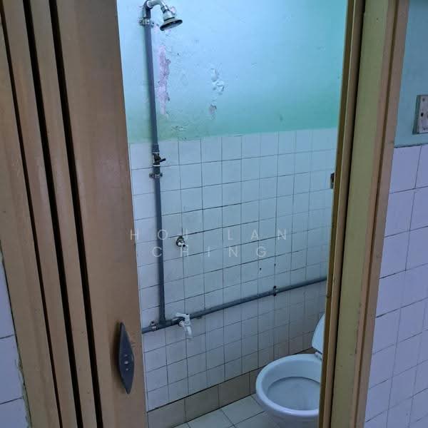 Apartment for Rent at Teratai Mewah Apartment Block 4 & 6 - Hoi Lan Ching - PropertyGuru.com.my