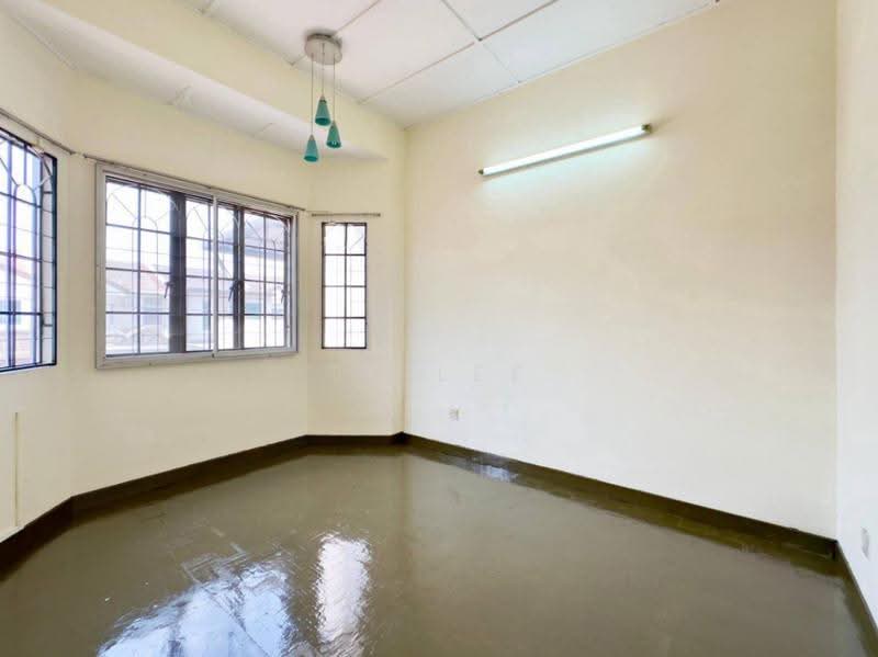 Rumah Teres 2-Tingkat untuk Disewa di Bandar Menjalara (Kuala Lumpur) - TF Lee - Living Room - PropertyGuru.com.my