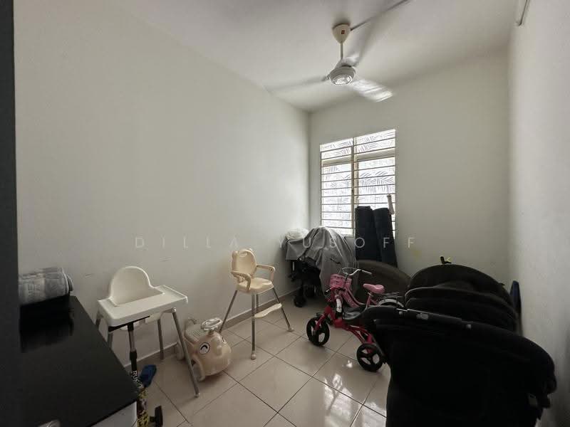 Condominium for Sale at Pearl Avenue - DILLA YUSOFF - Interior - PropertyGuru.com.my