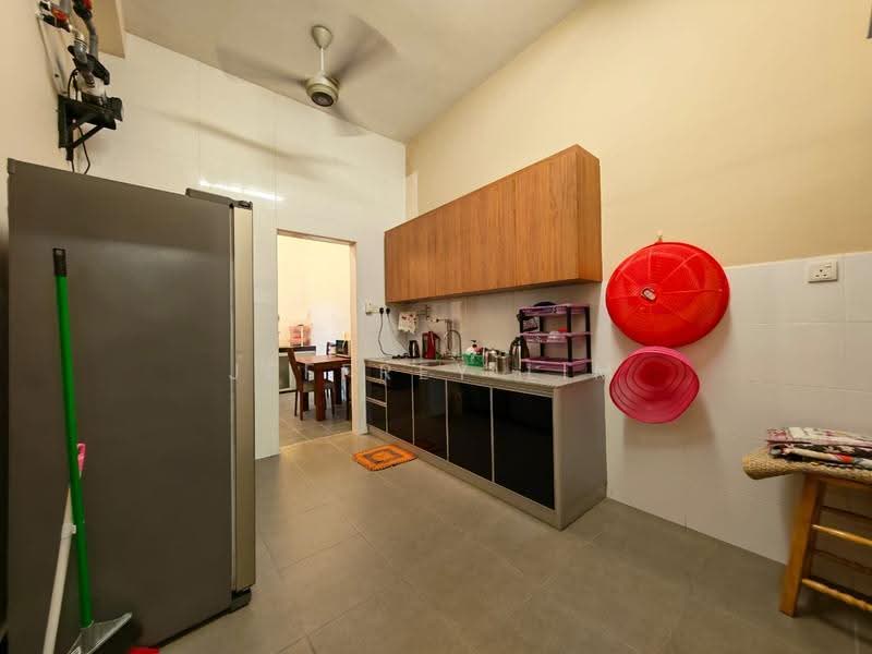 Link Bungalow for Sale in Taman Adda Heights (Tebrau) - Jeffrey Lim - Kitchen - PropertyGuru.com.my