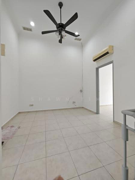 2-storey Terraced House for Sale in Taman Semabok Perdana (Semabok) - Shawn Teh - Living Room - PropertyGuru.com.my