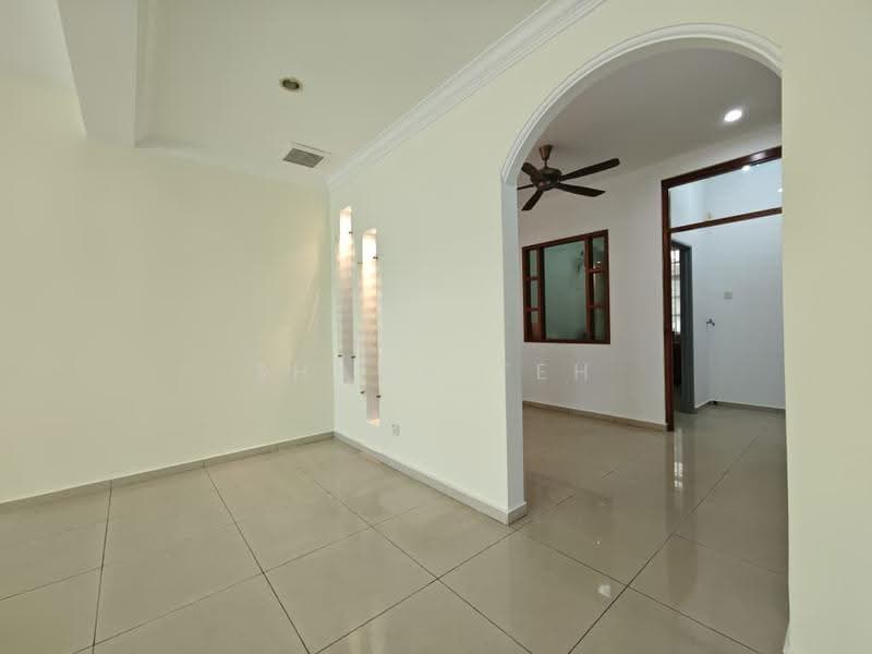 2-storey Terraced House for Sale in Taman Semabok Perdana (Semabok) - Shawn Teh - Living Room - PropertyGuru.com.my