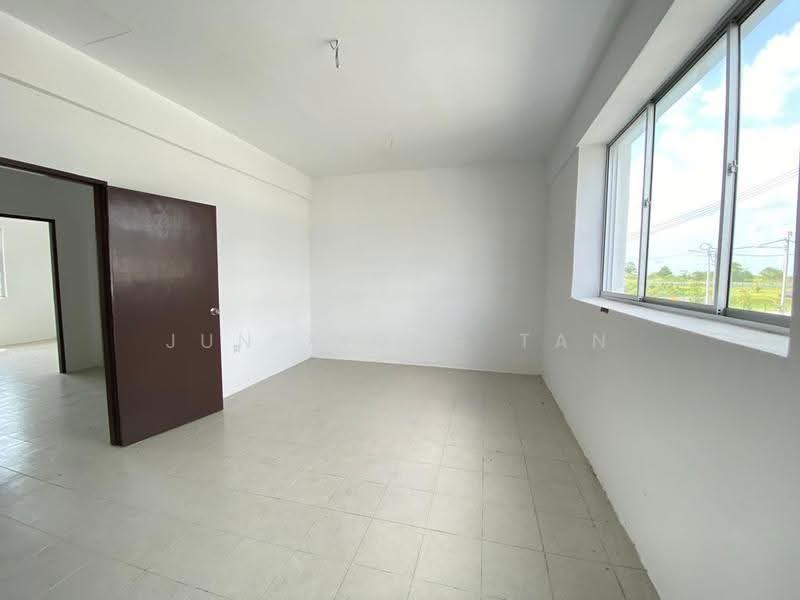 2-storey Terraced House for Sale in Taman Scientex Pasir Gudang (Pasir Gudang) - Jun Xiong Tan - Interior - PropertyGuru.com.my