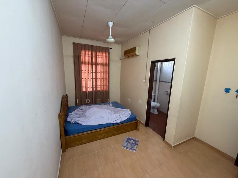 Rumah Teres 2-Tingkat untuk Dijual di Taman Nusa Indah (Iskandar Puteri (Nusajaya)) - Iden Tan - Bedroom - PropertyGuru.com.my