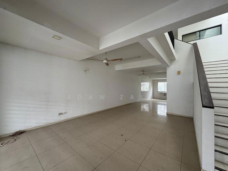 2-storey Terraced House for Sale in Taman Bayu Emas (Klang) - Adaw Zain - Living Room - PropertyGuru.com.my