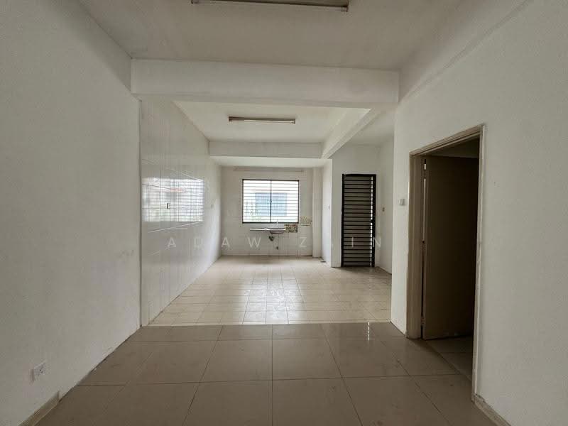 2-storey Terraced House for Sale in Taman Bayu Emas (Klang) - Adaw Zain - Kitchen - PropertyGuru.com.my