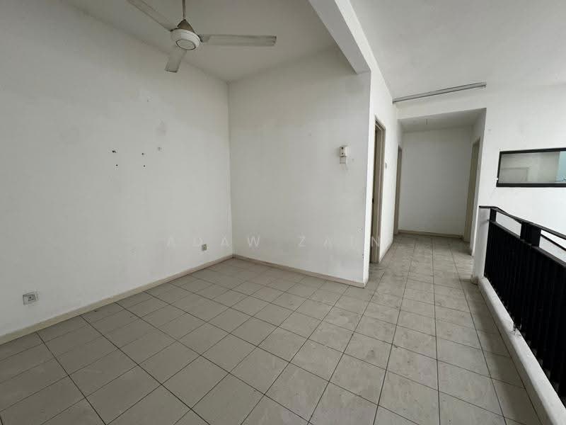 2-storey Terraced House for Sale in Taman Bayu Emas (Klang) - Adaw Zain - Corridor - PropertyGuru.com.my