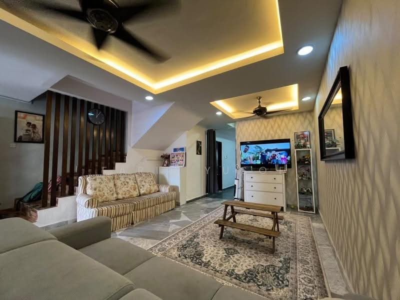 Rumah Teres 2-Tingkat untuk Dijual di Bandar Bukit Puchong (Puchong) - Farid Yusof - Living Room - PropertyGuru.com.my