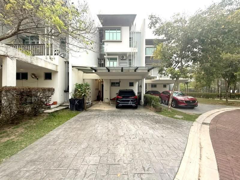 3-storey Terraced House for Sale in Cyberjaya (Selangor) - Akmal Adam - Exterior - PropertyGuru.com.my