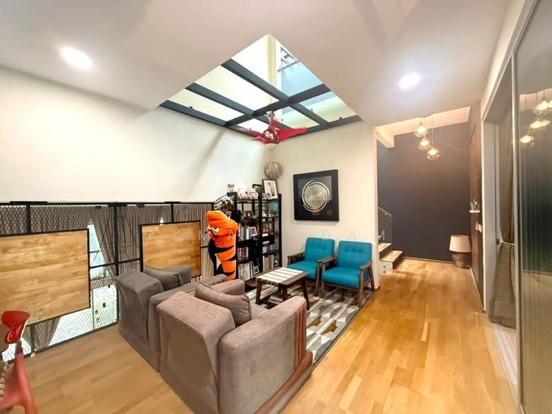 3-storey Terraced House for Sale in Cyberjaya (Selangor) - Akmal Adam - Living Room - PropertyGuru.com.my