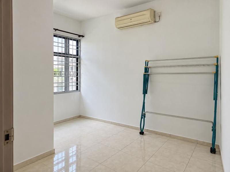 Rumah Teres 2-Tingkat untuk Disewa di Taman Seri Arowana (Seberang Jaya) - May Choo - PropertyGuru.com.my