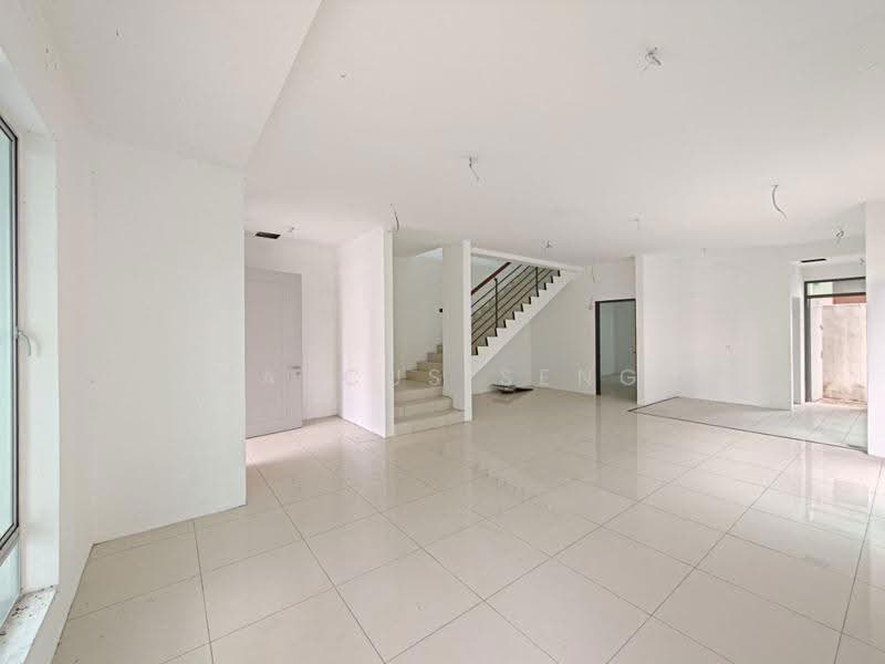 Cluster House for Sale in Panorama Lapangan Saujana (Green Park) (Ipoh) - Marcus Seng - Living Room - PropertyGuru.com.my