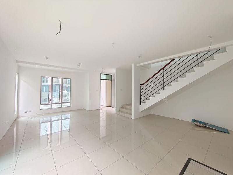 Cluster House for Sale in Panorama Lapangan Saujana (Green Park) (Ipoh) - Marcus Seng - Living Room - PropertyGuru.com.my