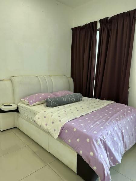 Kediaman Servis untuk Dijual di Cybersquare - Sa'a Nordin - Bedroom - PropertyGuru.com.my