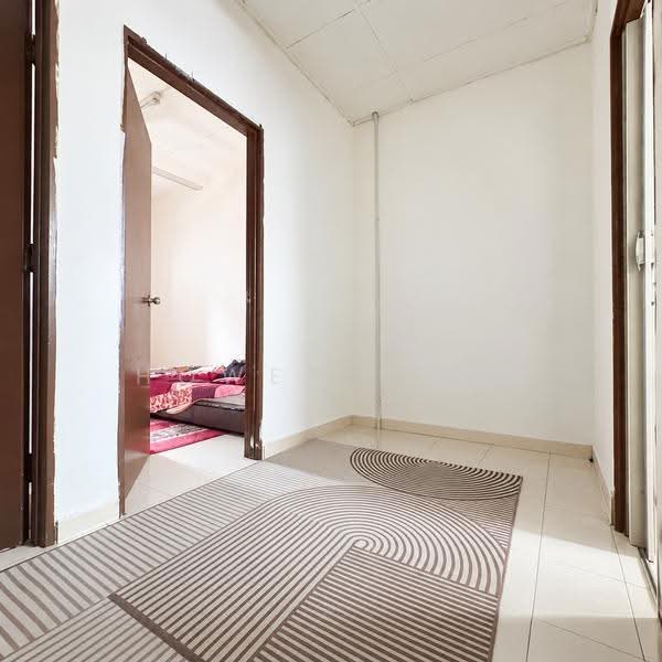 Rumah Teres 2-Tingkat untuk Dijual di Taman Nusantara Prima (Gelang Patah) - Howes Izan - Corridor - PropertyGuru.com.my