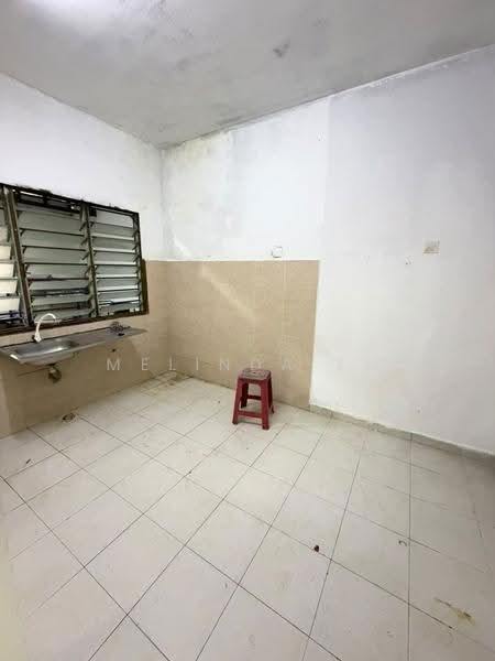 2-storey Terraced House for Sale in Taman Scientex Pasir Gudang (Pasir Gudang) - Melinda Ee - Kitchen - PropertyGuru.com.my