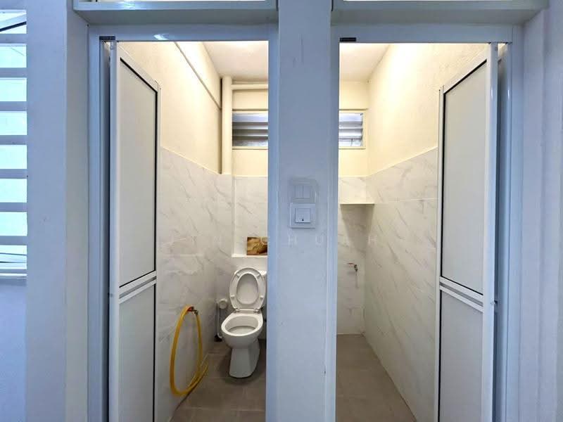 Rumah Flat untuk Disewa di Taman Jubilee Phase 2 - Jin Chuah - Bathroom - PropertyGuru.com.my