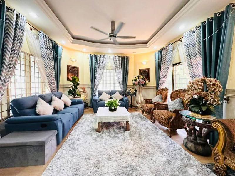 Bungalow House for Sale in Gombak (Selangor) - Lyna Kamil - PropertyGuru.com.my