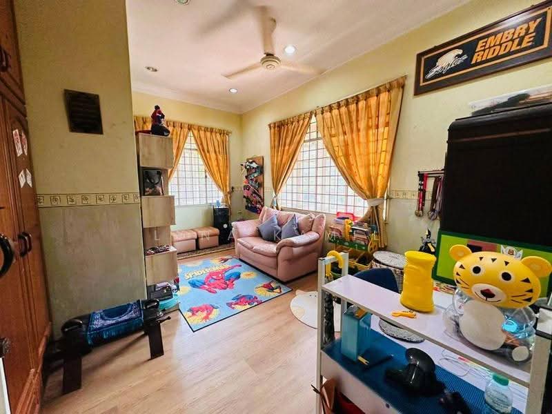 Bungalow House for Sale in Gombak (Selangor) - Lyna Kamil - PropertyGuru.com.my
