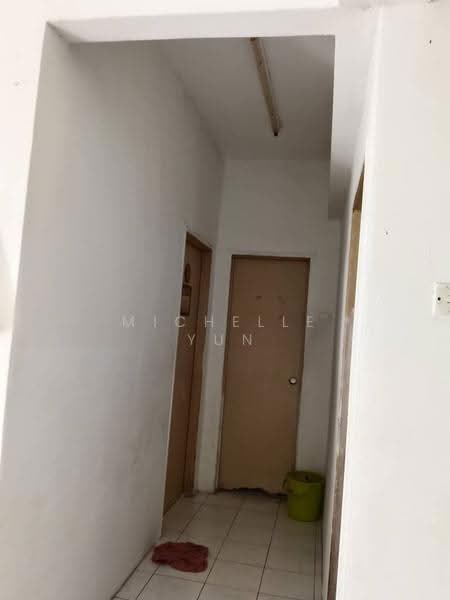 Pangsapuri untuk Dijual di Taman Impian Indah - Michelle Yun - Corridor - PropertyGuru.com.my