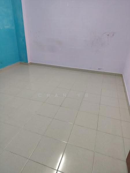 Rumah Flat untuk Disewa di Kampung Melayu - Chan YB - PropertyGuru.com.my