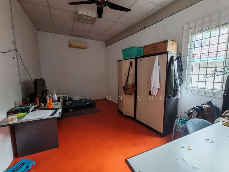 Rumah Teres 1-Tingkat untuk Disewa di Taman Bukit Cheras (Cheras) - Kingston Choo - Study - PropertyGuru.com.my
