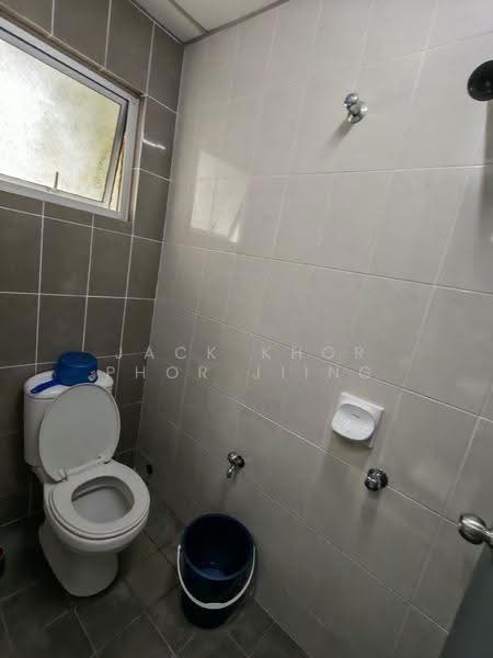 Shop / Office for Rent in Shah Alam (Selangor) - Jack Khor Phor Jiing - Bathroom - PropertyGuru.com.my