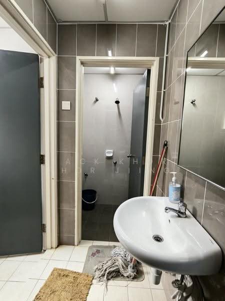 Shop / Office for Rent in Shah Alam (Selangor) - Jack Khor Phor Jiing - Bathroom - PropertyGuru.com.my