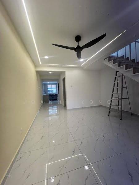 Rumah Berkembar untuk Dijual di Pasir Gudang (Johor) - Joanne Yong - Living Room - PropertyGuru.com.my
