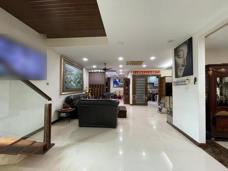 Bungalow House for Sale in Bandar Kinrara (Selangor) - Fish Chong - Living Room - PropertyGuru.com.my