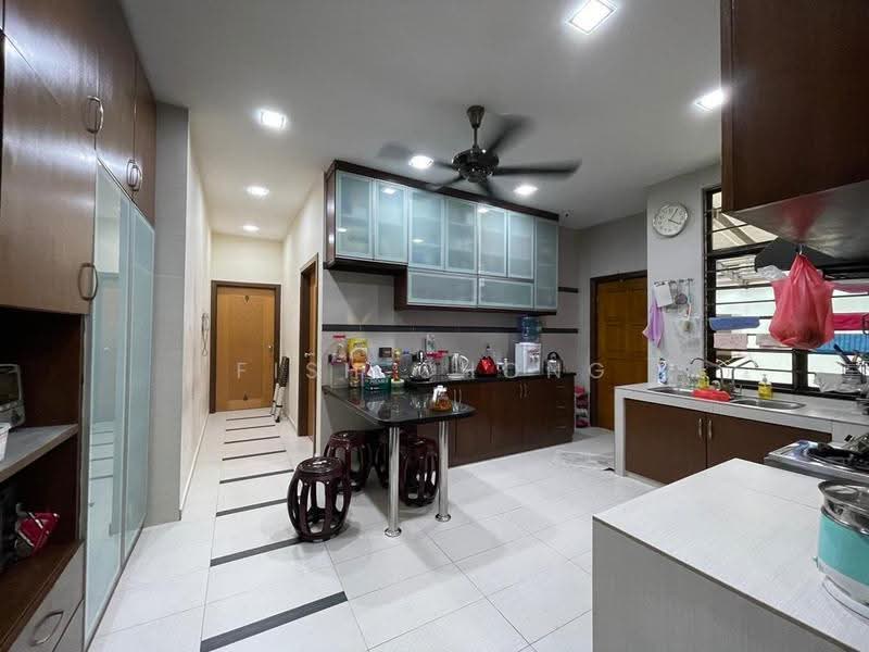 Bungalow House for Sale in Bandar Kinrara (Selangor) - Fish Chong - Kitchen - PropertyGuru.com.my