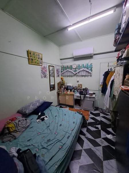 Pangsapuri untuk Dijual di Palm Court Apartment - Polilan Properties - Bedroom - PropertyGuru.com.my