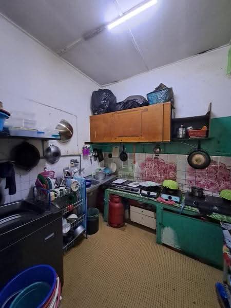 Pangsapuri untuk Dijual di Palm Court Apartment - Polilan Properties - Kitchen - PropertyGuru.com.my