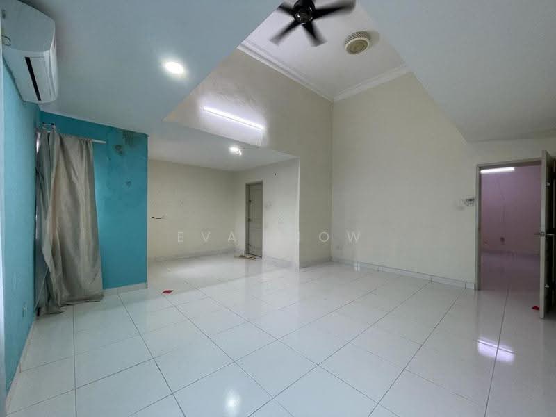 Rumah Teres 2-Tingkat untuk Disewa di Taman Damansara Aliff (Tampoi) - Eva Siow - Living Room - PropertyGuru.com.my