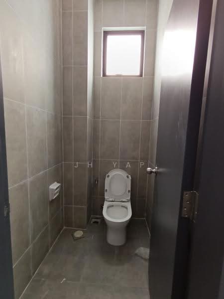 Kilang untuk Disewa di Eco Business Park 1 (Johor Bahru) - JH Yap - Bathroom - PropertyGuru.com.my