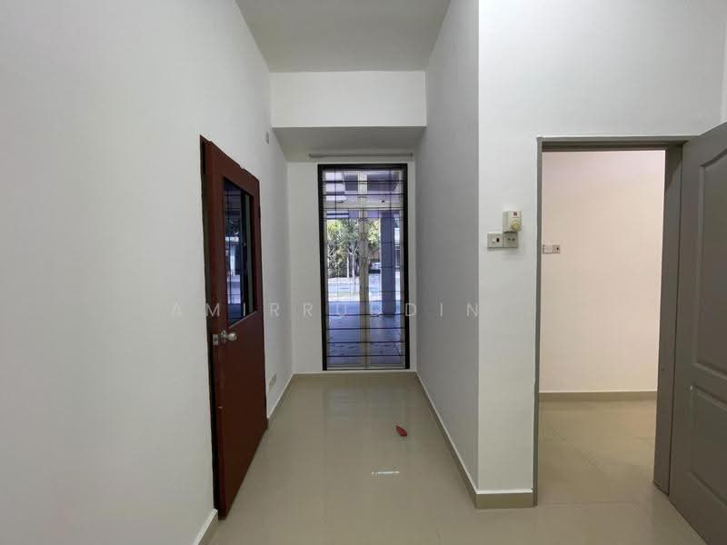 Semi-Detached House for Rent in Presint 15 (Putrajaya) - Amirruddin . - Corridor - PropertyGuru.com.my