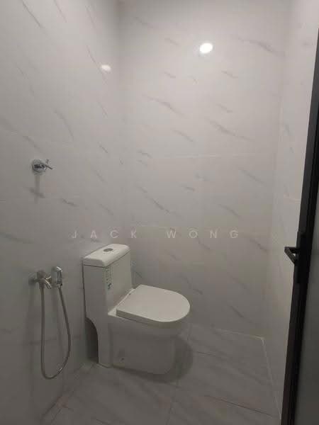 Rumah Teres 1-Tingkat untuk Dijual di Taman Gembira (Tampoi) - Jack Wong - Bathroom - PropertyGuru.com.my