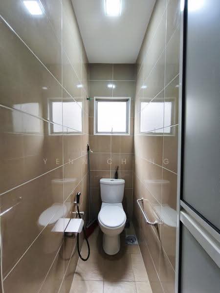 Rumah Flat untuk Dijual di Salak South Garden (Taman Salak Selatan) - Yenn Chong - Bathroom - PropertyGuru.com.my