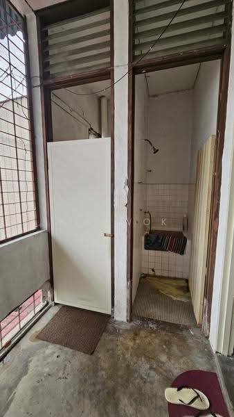 Shop / Office for Sale in Gelugor (Penang) - KK Kwok - Bathroom - PropertyGuru.com.my
