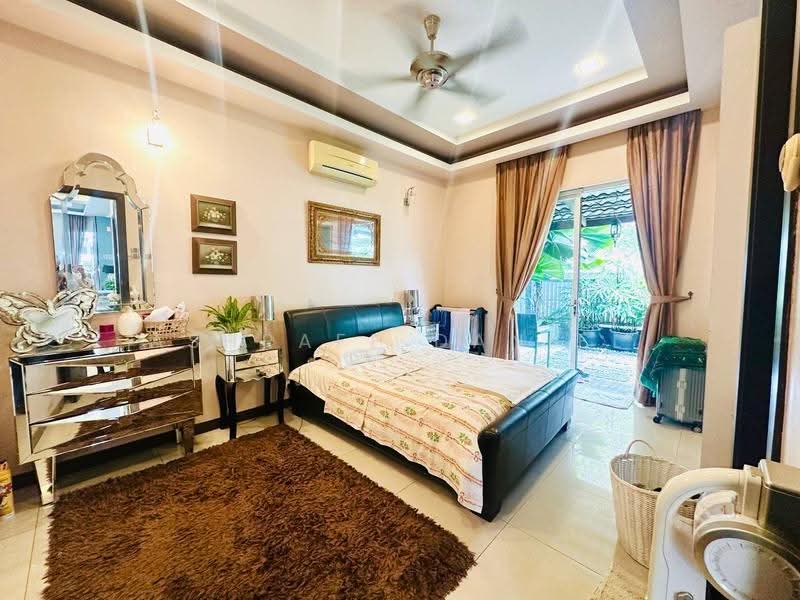 Bungalow House for Sale in Kota Kemuning (Shah Alam) - Ashraff Daniel - Bedroom - PropertyGuru.com.my