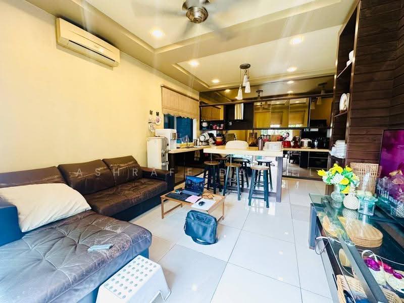 Bungalow House for Sale in Kota Kemuning (Shah Alam) - Ashraff Daniel - Living Room - PropertyGuru.com.my