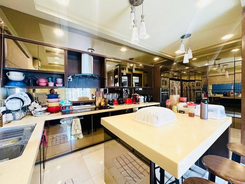 Bungalow House for Sale in Kota Kemuning (Shah Alam) - Ashraff Daniel - Kitchen - PropertyGuru.com.my