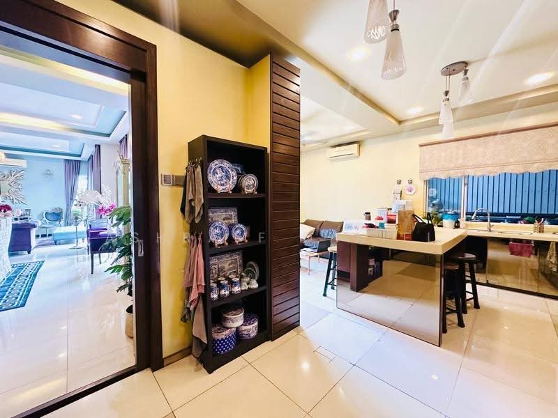 Bungalow House for Sale in Kota Kemuning (Shah Alam) - Ashraff Daniel - Living Room - PropertyGuru.com.my