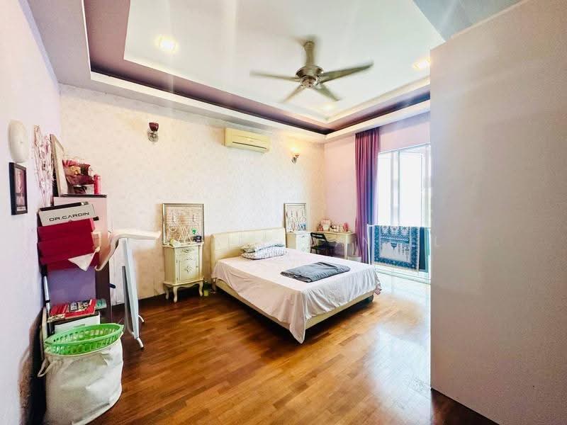 Bungalow House for Sale in Kota Kemuning (Shah Alam) - Ashraff Daniel - Bedroom - PropertyGuru.com.my