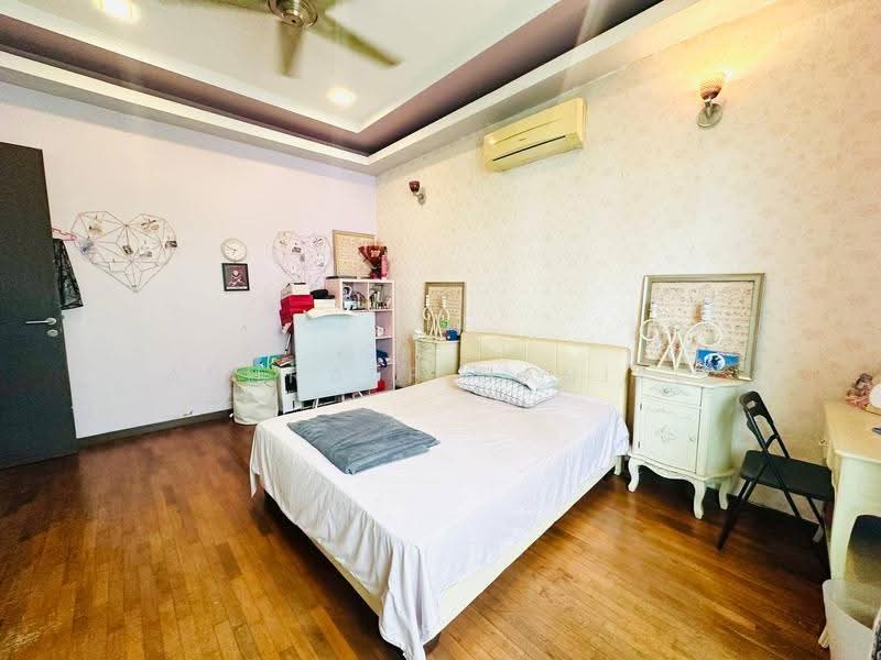 Bungalow House for Sale in Kota Kemuning (Shah Alam) - Ashraff Daniel - Bedroom - PropertyGuru.com.my