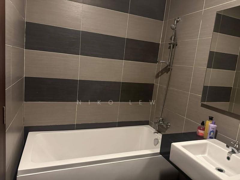 Kondominium untuk Dijual di KSL D'Esplanade Residence - Niko Lew - Bathroom - PropertyGuru.com.my