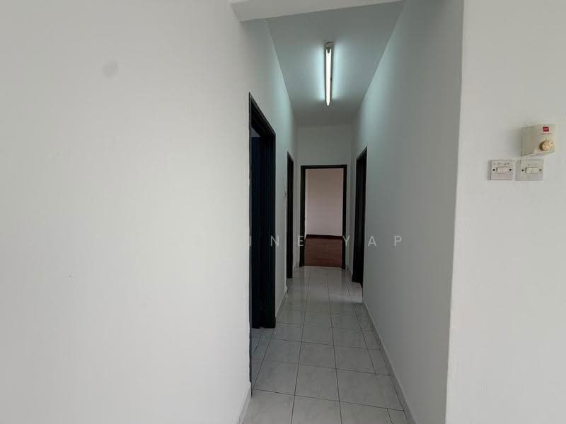 Kondominium untuk Disewa di Kelana Puteri - Jasmine Yap - Corridor - PropertyGuru.com.my