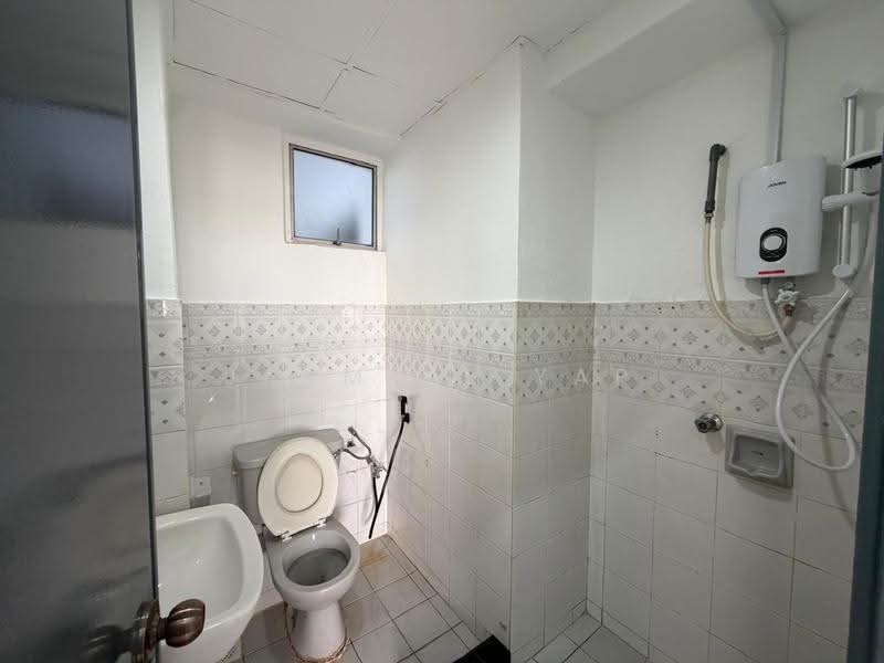 Kondominium untuk Disewa di Kelana Puteri - Jasmine Yap - Bathroom - PropertyGuru.com.my